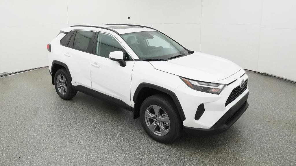 Thumbnail: 2025 Toyota RAV4 - 29