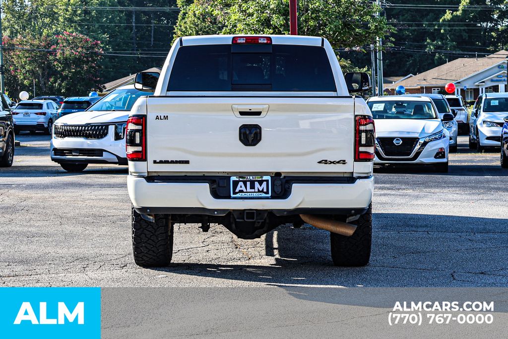 Used 2022 White Ram Laramie image 11