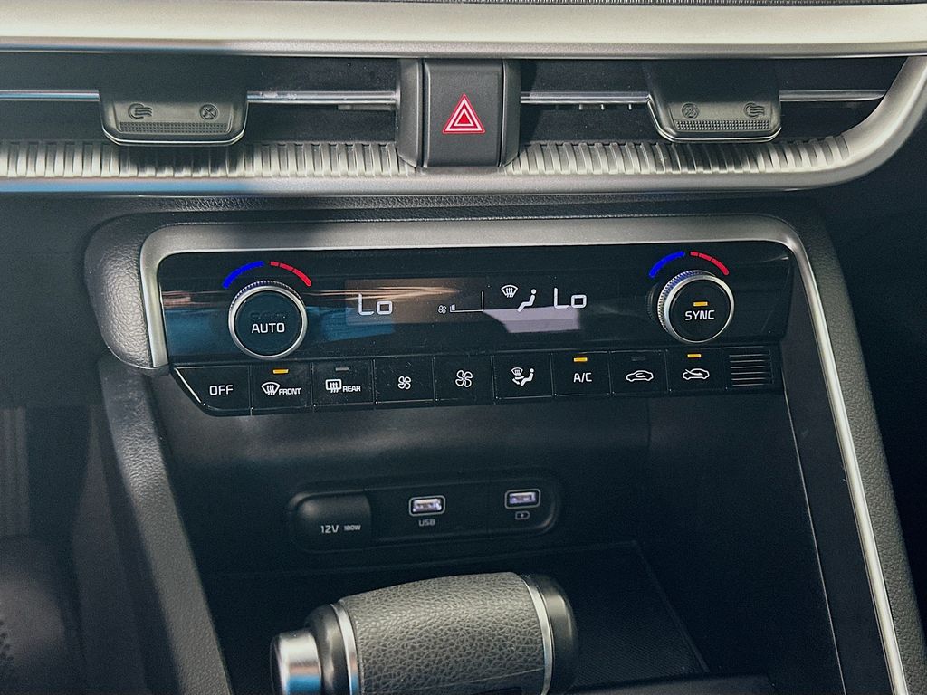 Thumbnail: 2022 Kia K5 - 16