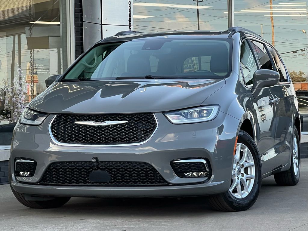 2022 Chrysler Pacifica Touring L FWD