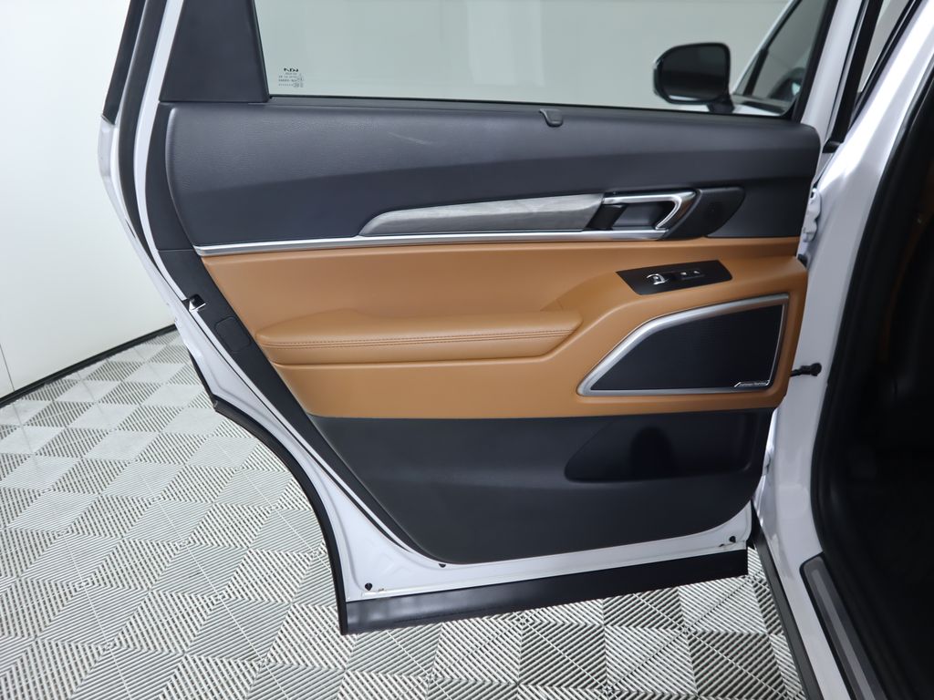 Thumbnail: 2023 Kia Telluride - 28