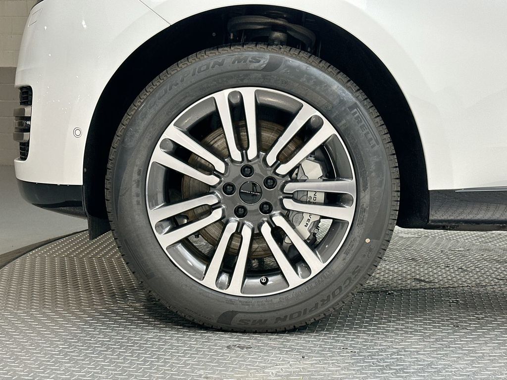 Thumbnail: 2026 Land Rover Range Rover - 13