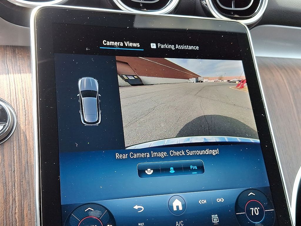 Thumbnail: 2025 Mercedes-Benz GLC - 14