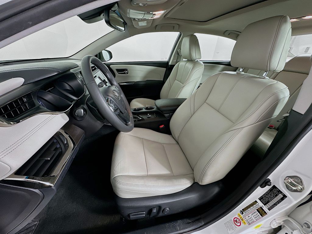 2017 Toyota Avalon Limited 21