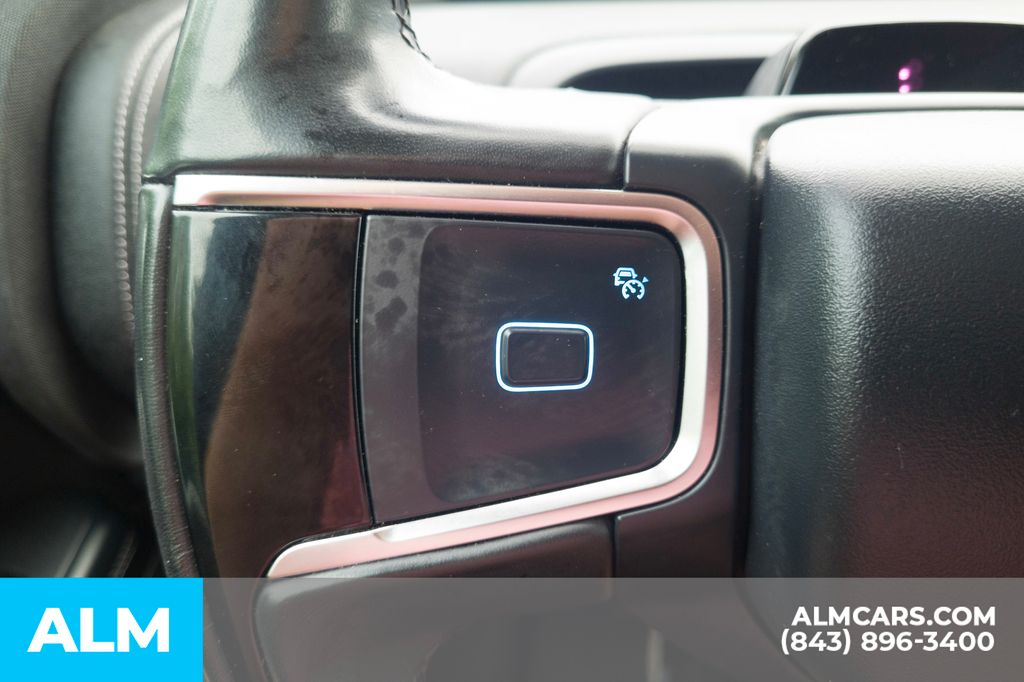 Used 2025 White Ford Platinum image 31