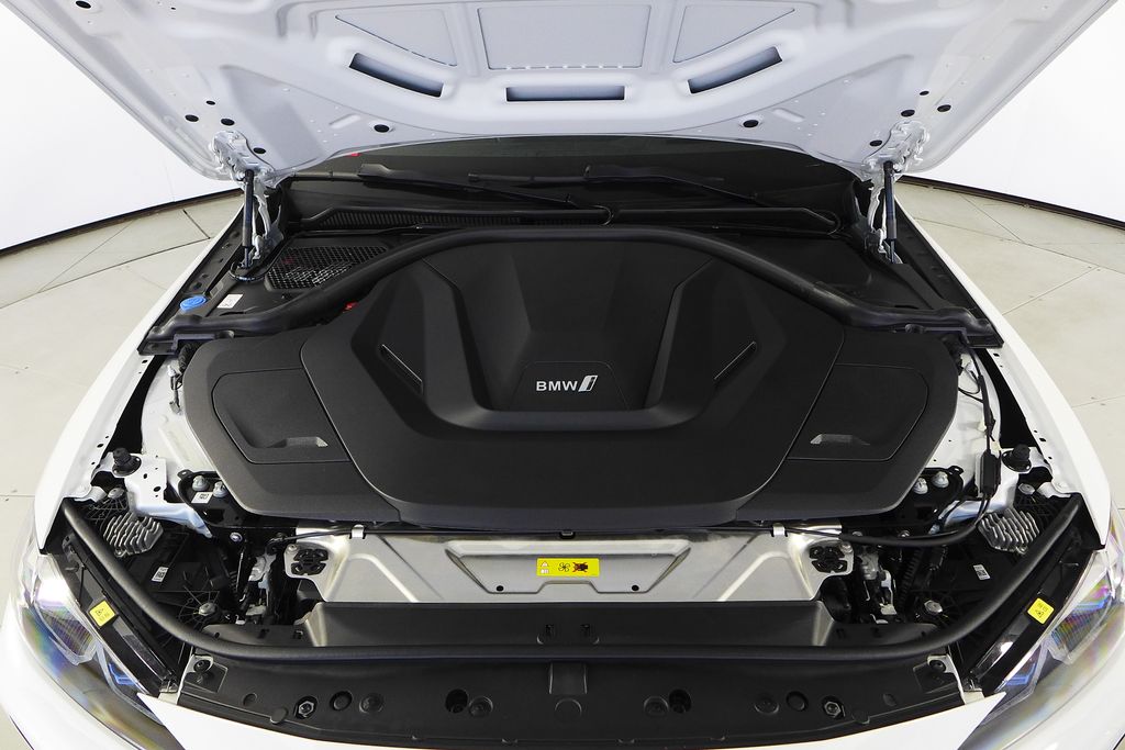 Thumbnail: 2023 BMW i4 - 6