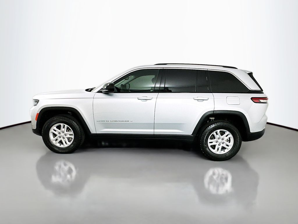 Thumbnail: 2023 Jeep Grand Cherokee - 8