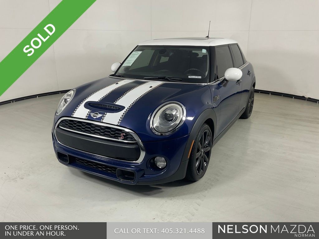 Deep Blue Metallic 2016 MINI Cooper Hatchback Front-Wheel Drive 6-Speed Automatic