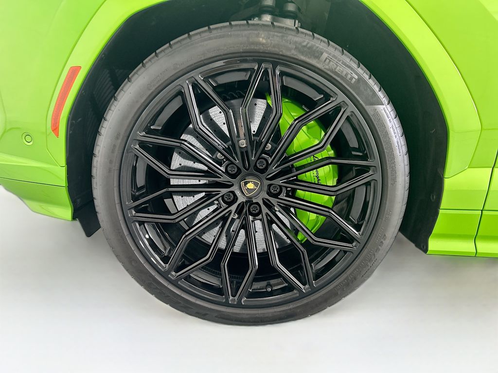 Thumbnail: 2025 Lamborghini Urus - 29