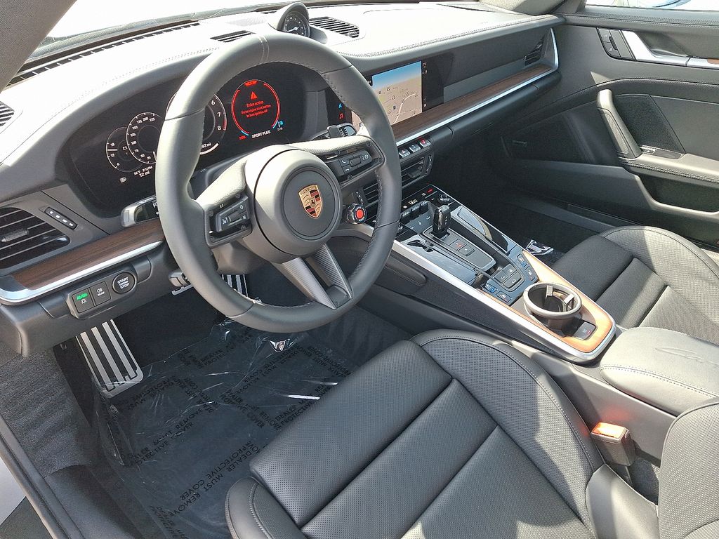 Thumbnail: 2026 Porsche 911 - 4