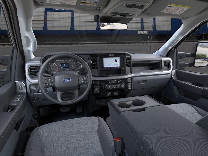 2025 Ford F-250 photo 28