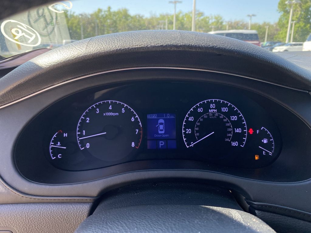 2014 Hyundai Genesis 3.8L photo