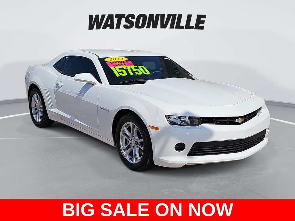 Summit White 2014 Chevrolet Camaro Coupe Rear-Wheel Drive 6-Speed Manual