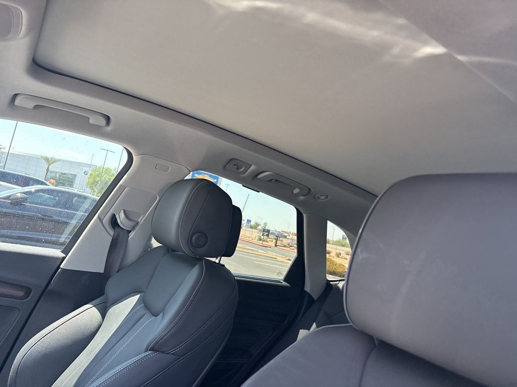 Thumbnail: 2022 Audi Q5 - 8