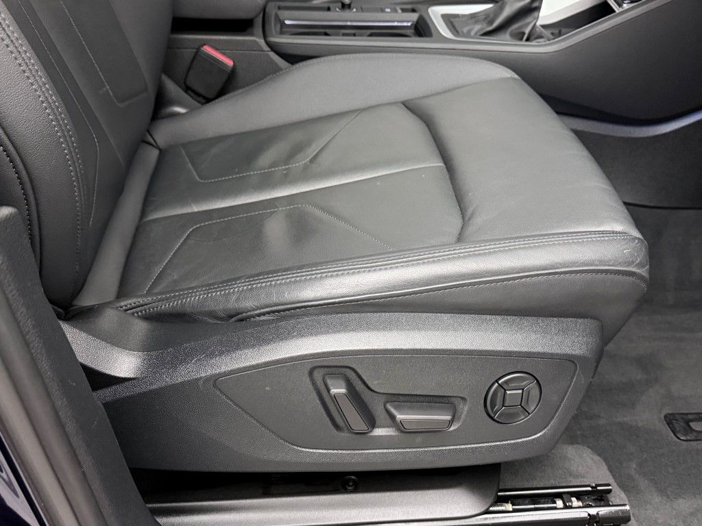 Thumbnail: 2021 Audi Q3 - 18