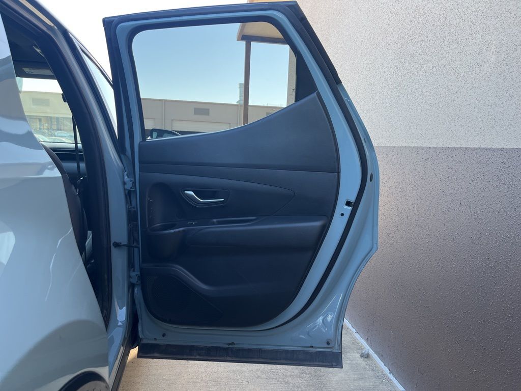 Thumbnail: 2023 Hyundai Santa Cruz - 16