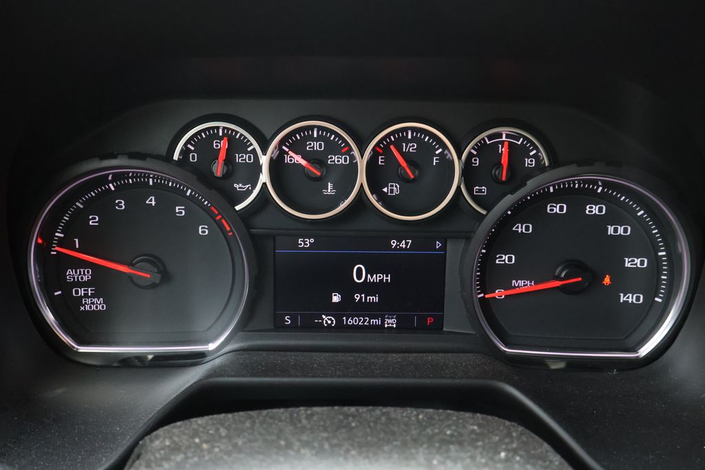 Thumbnail: 2023 Chevrolet Tahoe - 20