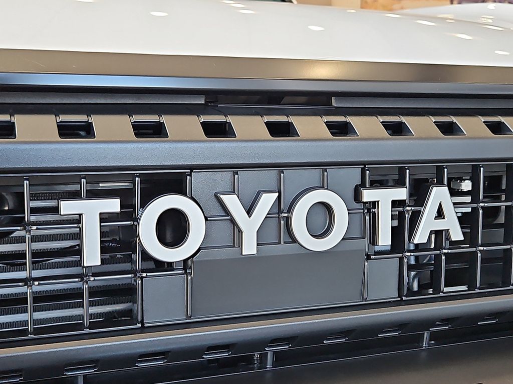 Thumbnail: 2027 Toyota Land Cruiser - 13