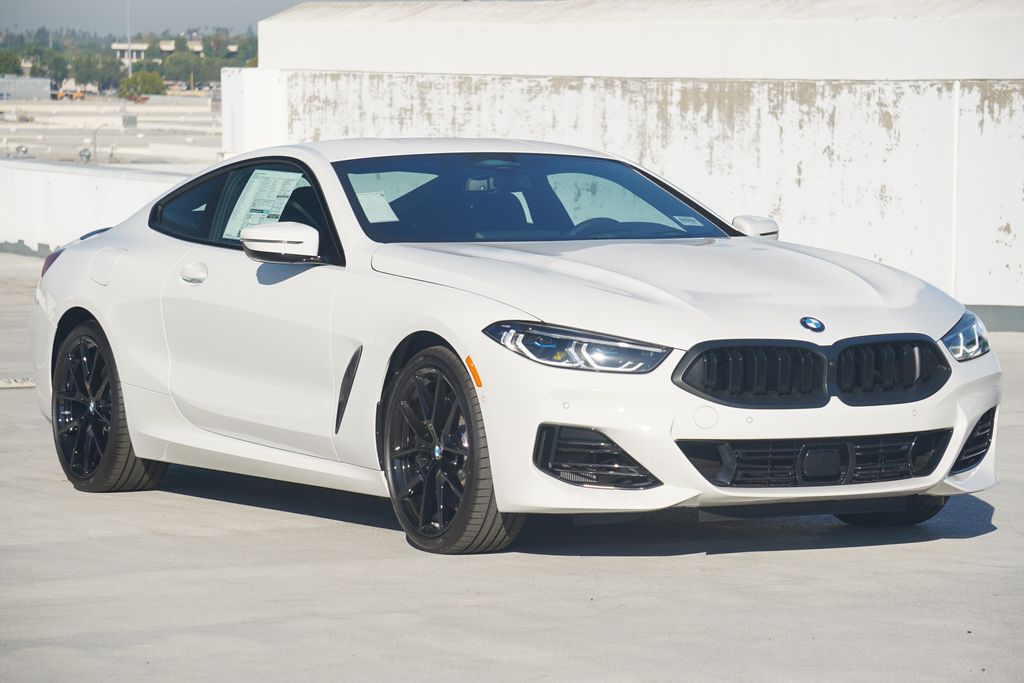 Thumbnail: 2026 BMW 8 Series - 3