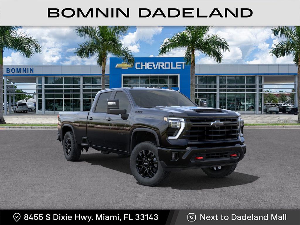 2025 Chevrolet Silverado 3500HD LT photo