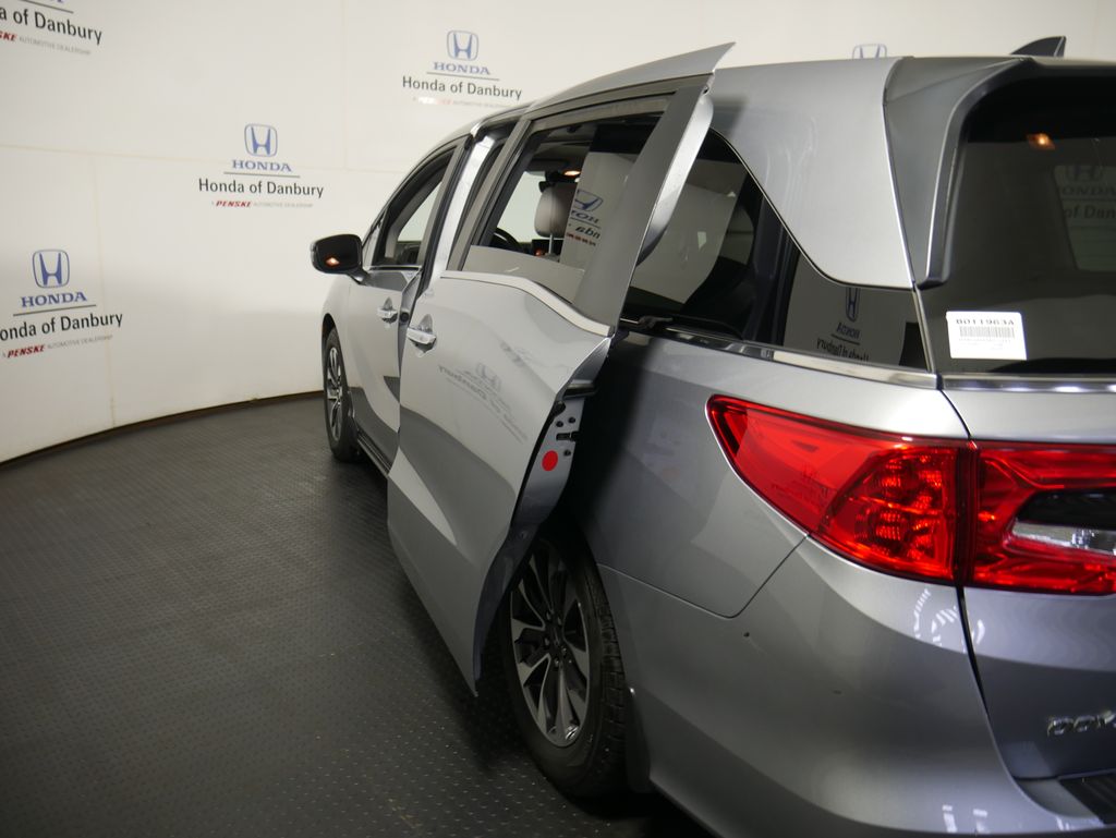 Thumbnail: 2023 Honda Odyssey - 13