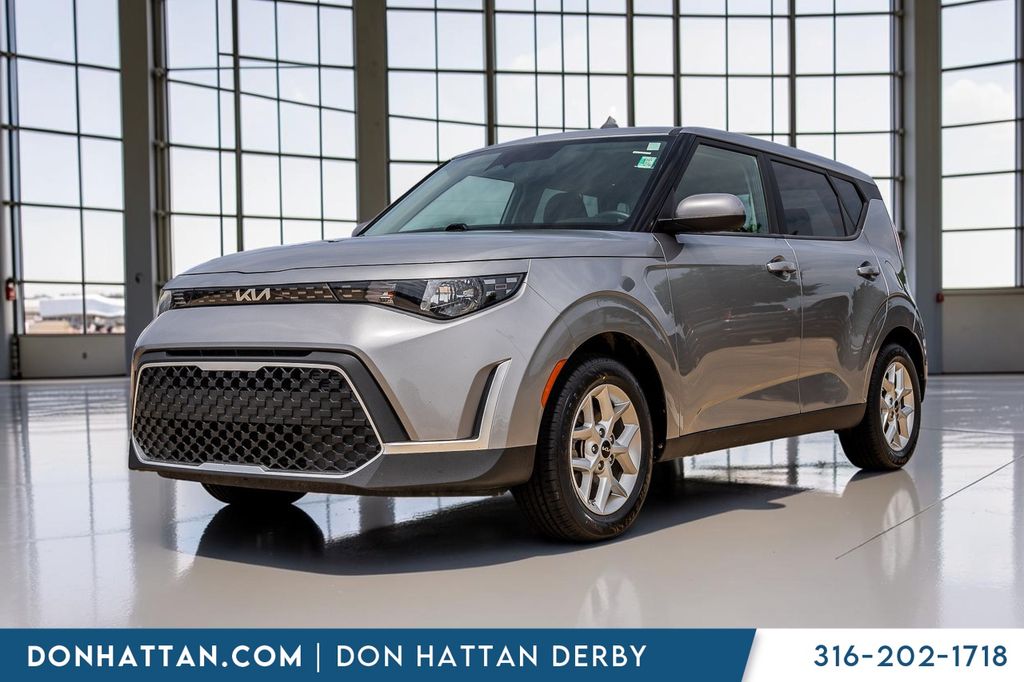 Steel Gray 2023 Kia Soul SUV / Crossover Front-Wheel Drive Continuously Variable Transmission