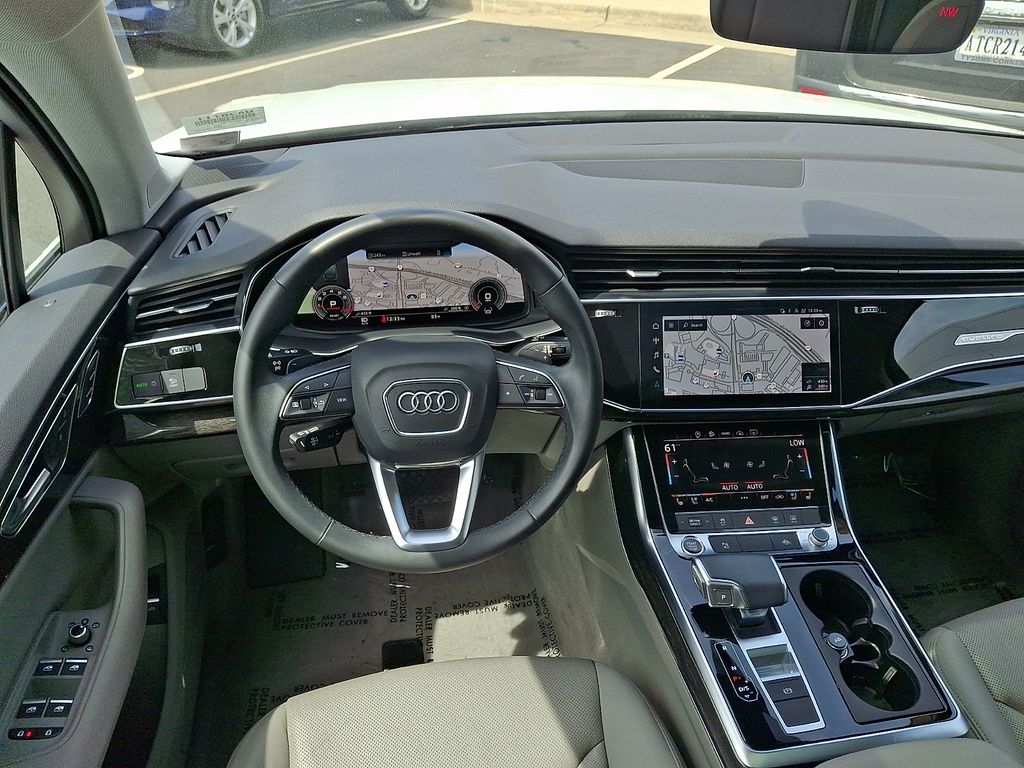 Thumbnail: 2022 Audi Q7 - 11