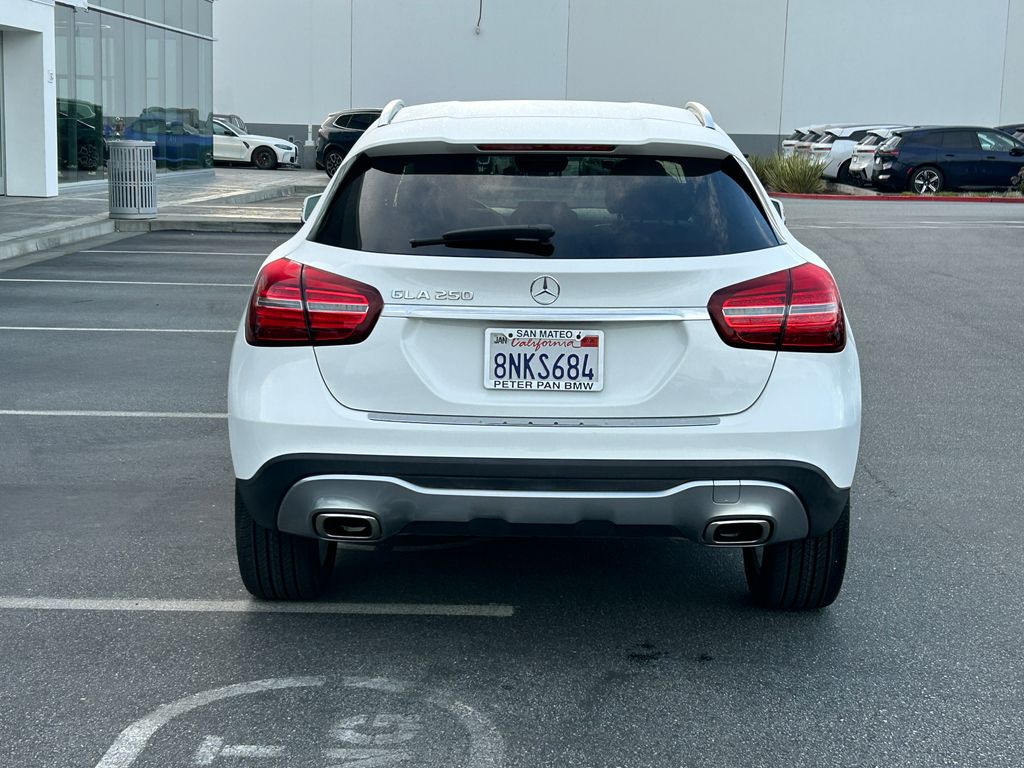 Thumbnail: 2020 Mercedes-Benz GLA - 4