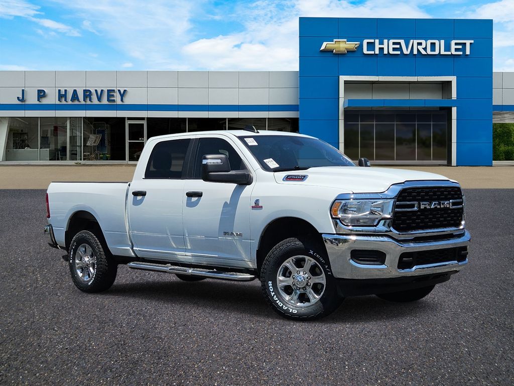 2024 RAM 2500 Big Horn Crew Cab 4WD