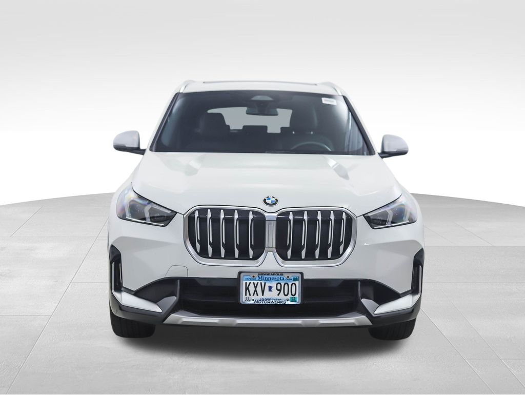 Thumbnail: 2023 BMW X1 - 8