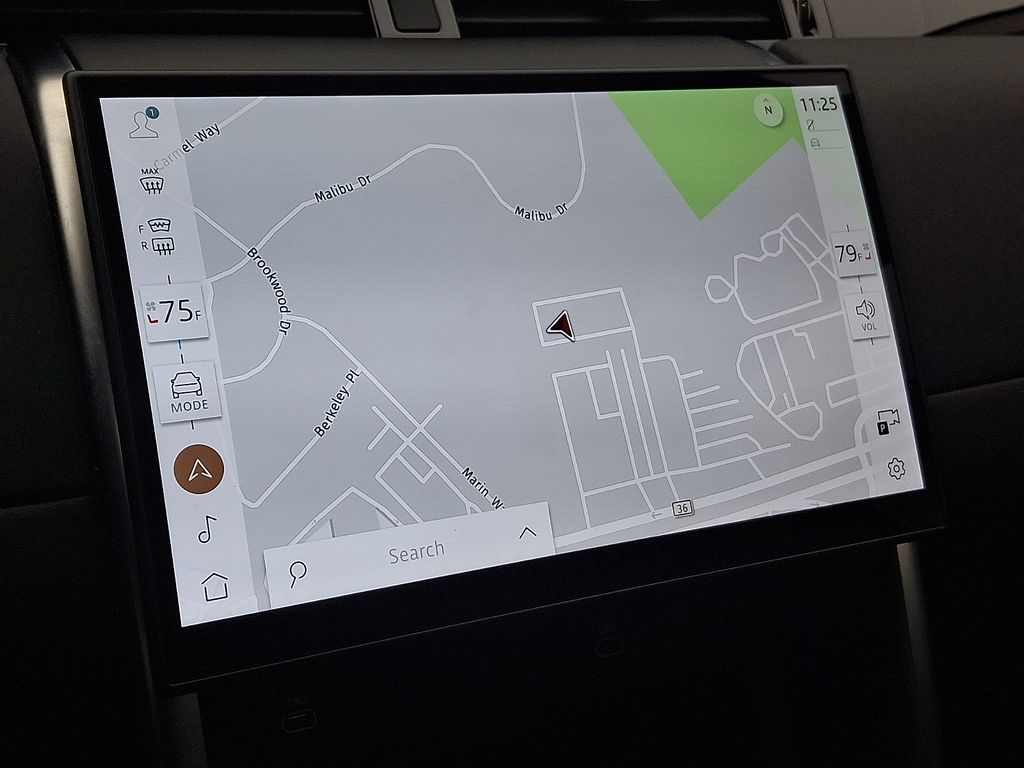 Thumbnail: 2025 Land Rover Discovery Sport - 19