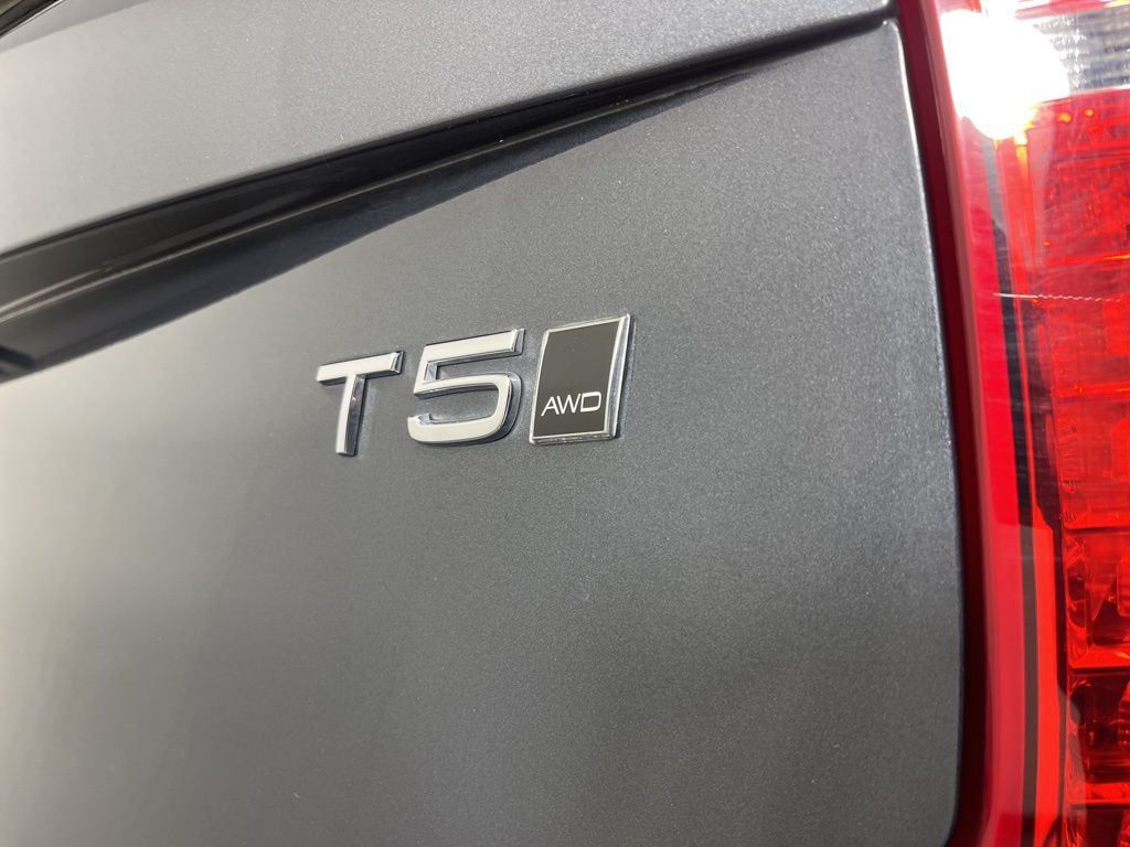 Thumbnail: 2022 Volvo XC90 - 5