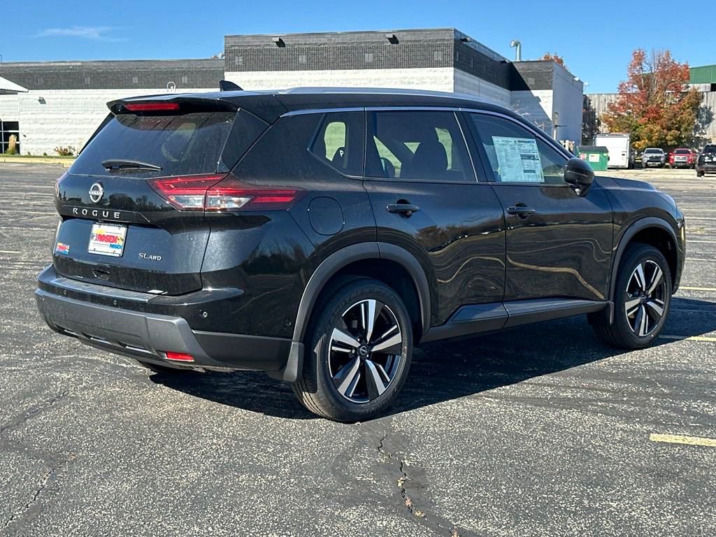2025 Nissan Rogue SL photo