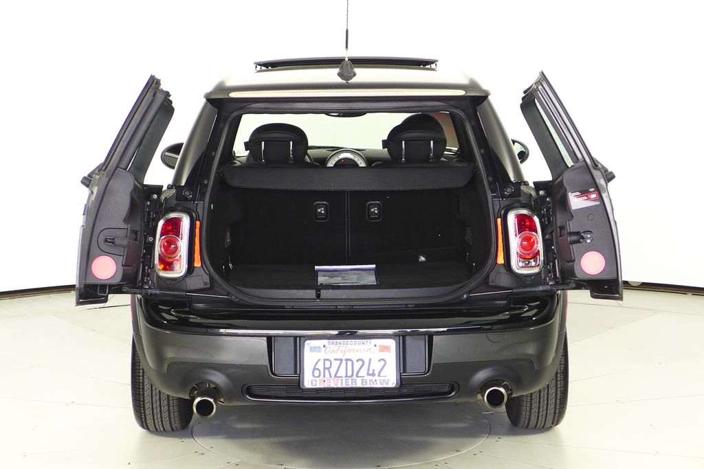 Thumbnail: 2011 MINI Cooper Clubman - 10
