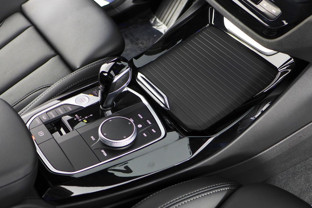 Thumbnail: 2023 BMW X3 - 15