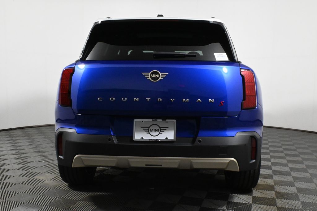 2025 MINI Cooper Countryman Base 6