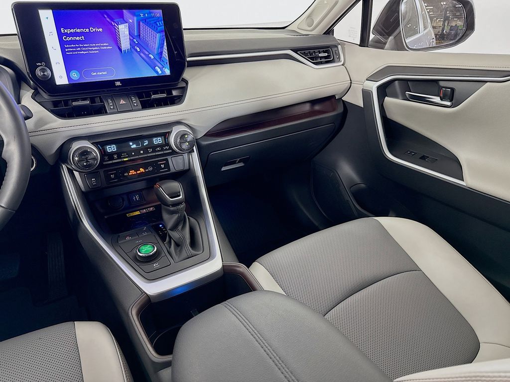 Thumbnail: 2024 Toyota RAV4 - 25