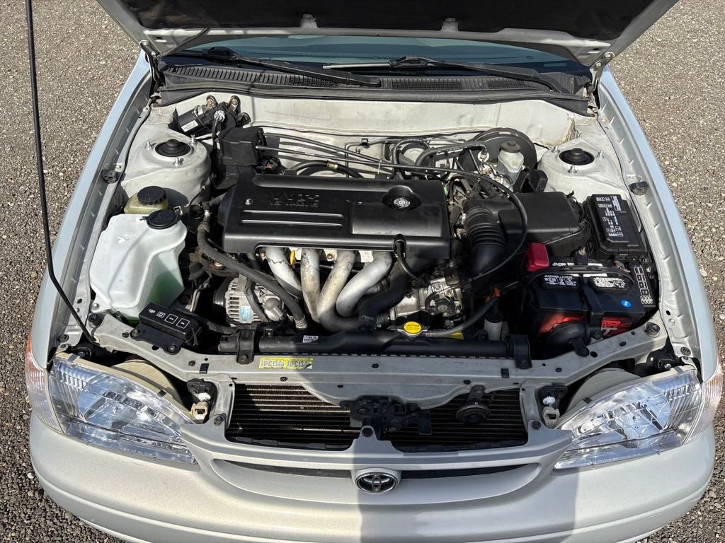2000 Silver Stream Opal Toyota Corolla LE FWD Sedan