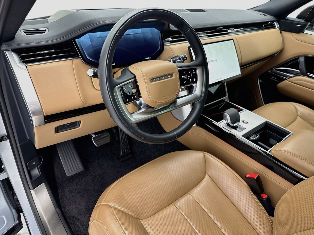 Thumbnail: 2024 Land Rover Range Rover - 9
