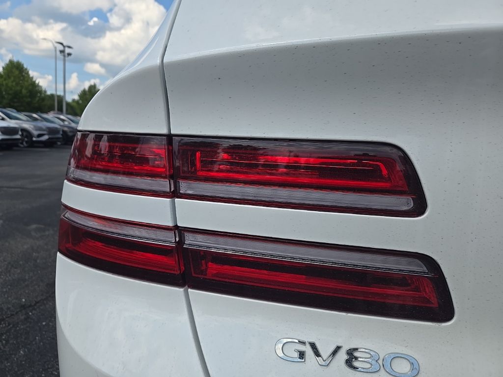 Thumbnail: 2026 Genesis GV80 - 10