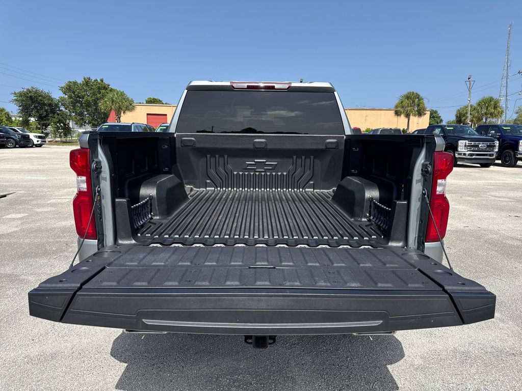 Used 2025 Gray Chevrolet LTZ image 29