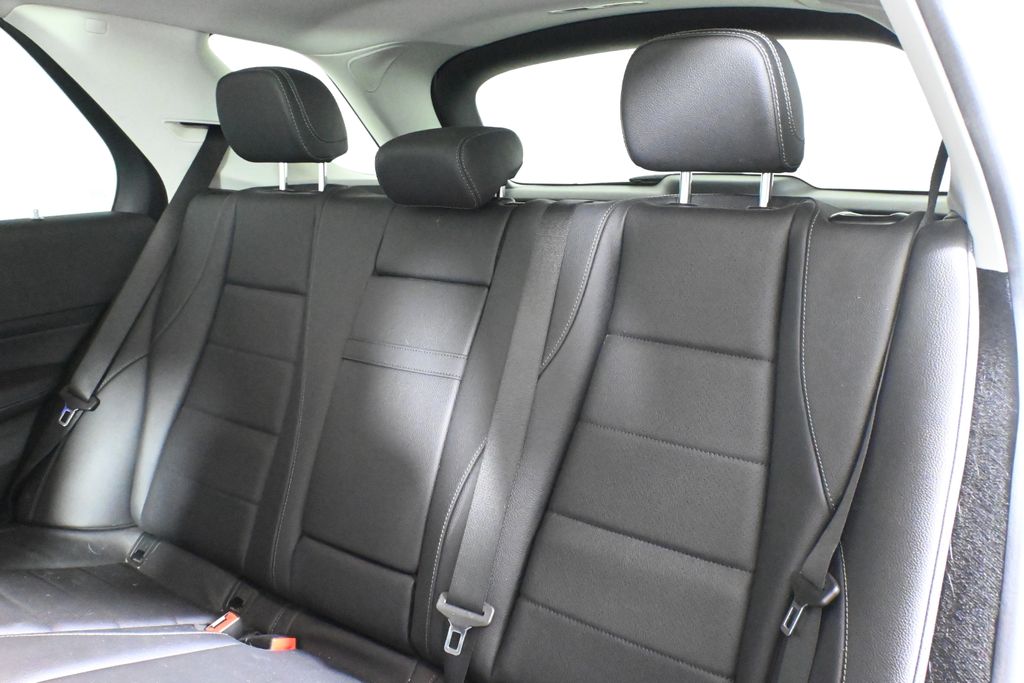 Thumbnail: 2023 Mercedes-Benz GLE - 4