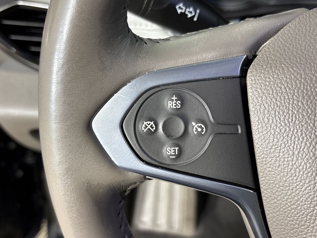 Certified Used 2020 Black Chevrolet 3LT image 18