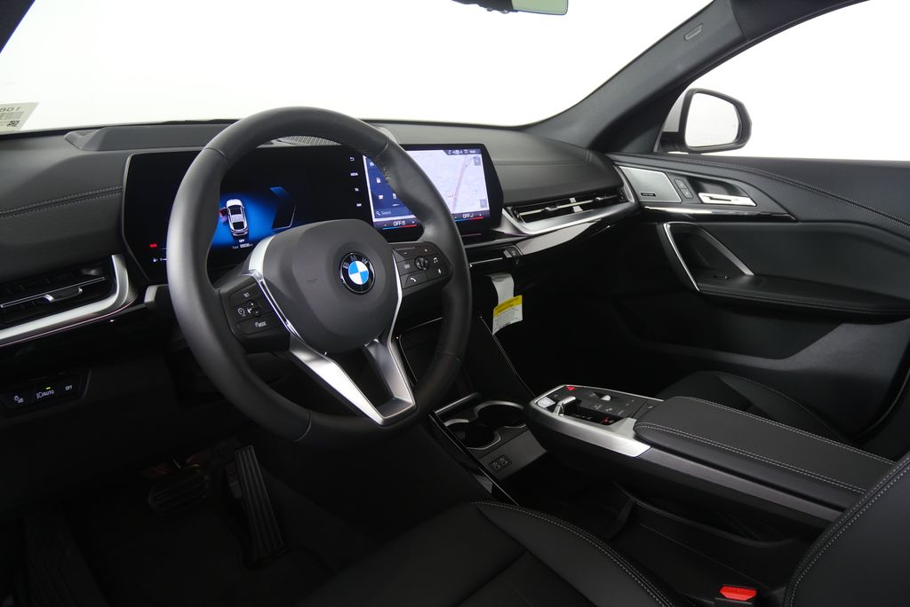 Thumbnail: 2026 BMW X2 - 11