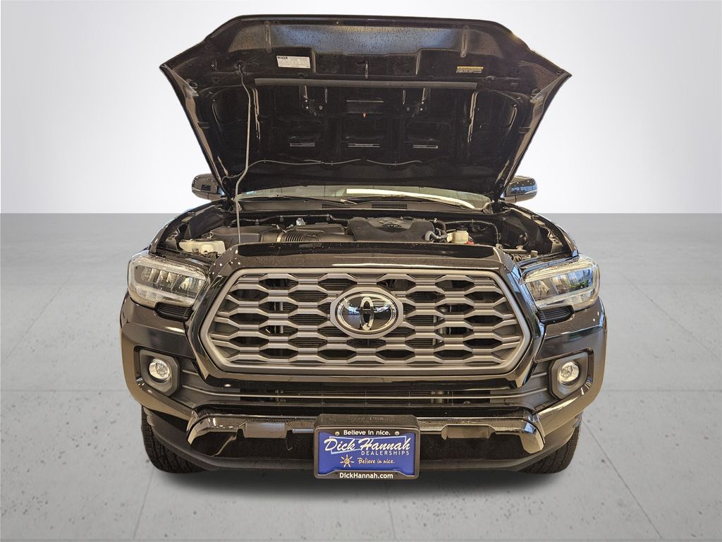 2023 Toyota Tacoma V6 photo 3