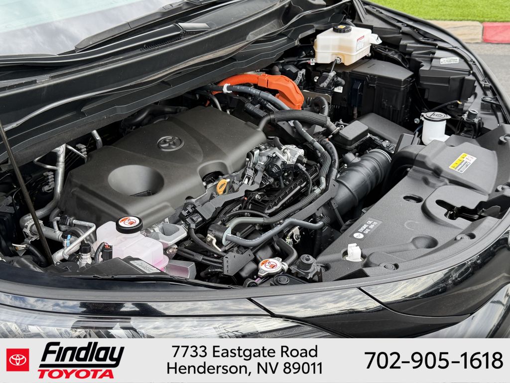 Used 2025 Toyota Sienna Van