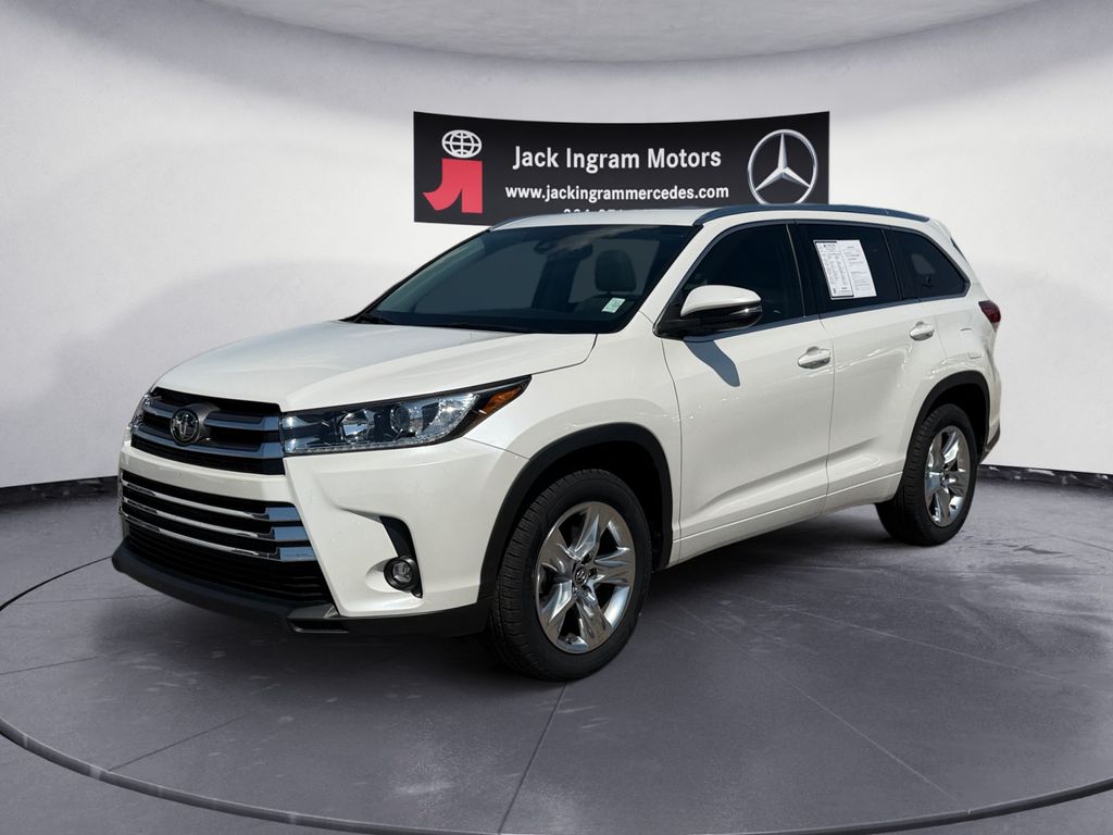 White (Blizzard Pearl) 2019 Toyota Highlander SUV / Crossover Front-Wheel Drive 8-Speed Automatic