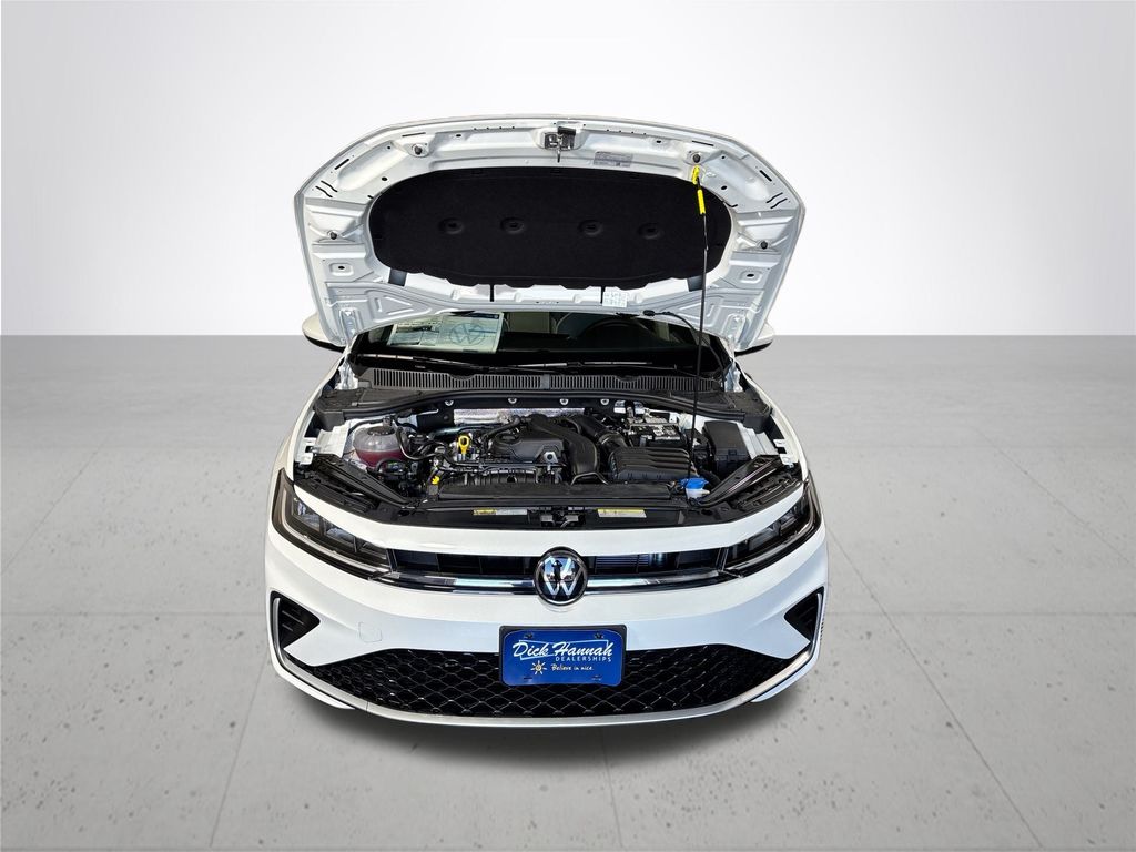 2025 Volkswagen Jetta 1.5T SE