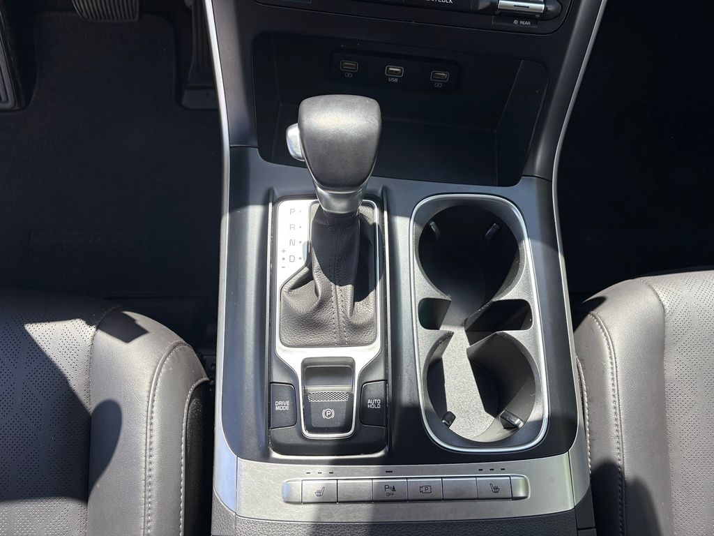 2022 Kia Carnival LXS