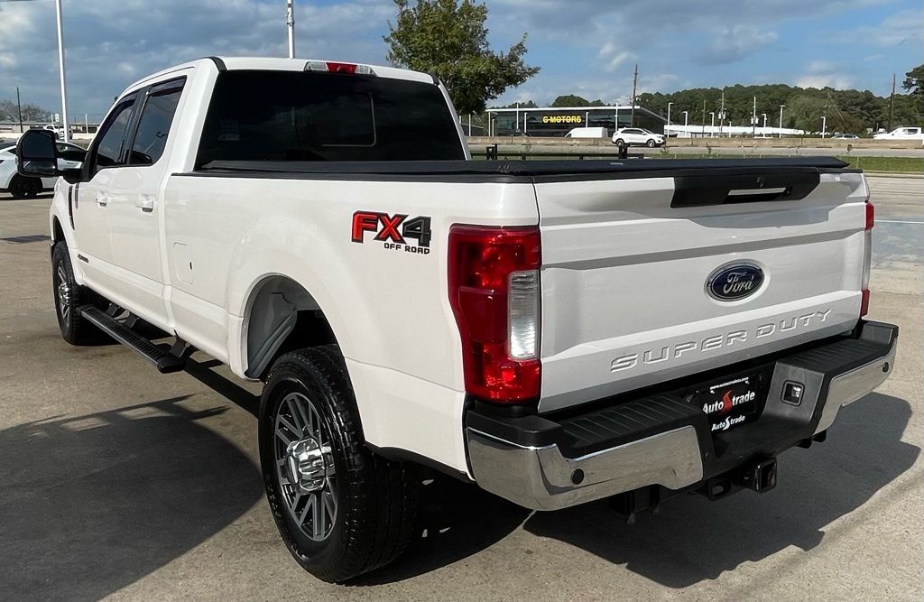 2017 Ford F-350SD Lariat - 5